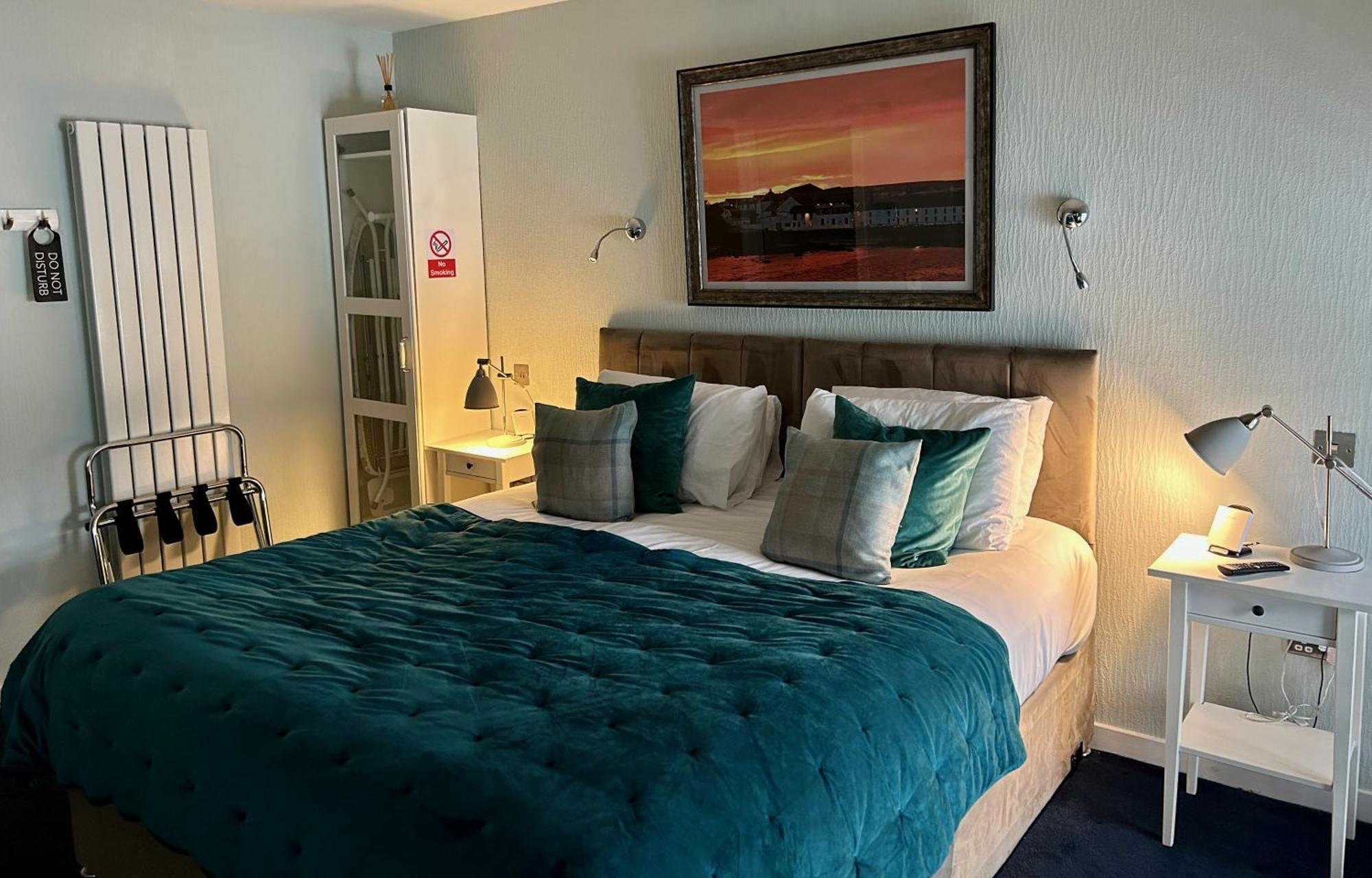 Lochindaal Hotel Port Charlotte Eksteriør billede