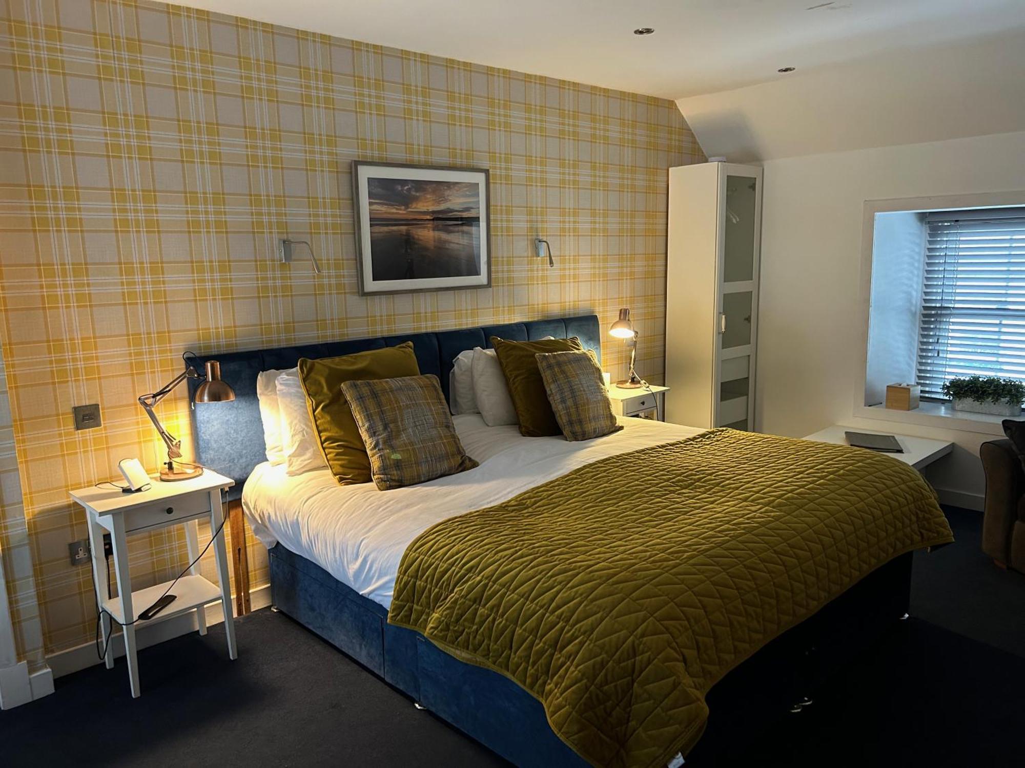 Lochindaal Hotel Port Charlotte Eksteriør billede