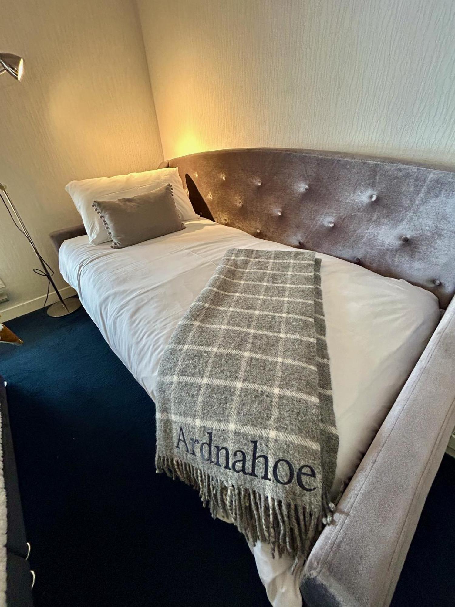 Lochindaal Hotel Port Charlotte Eksteriør billede