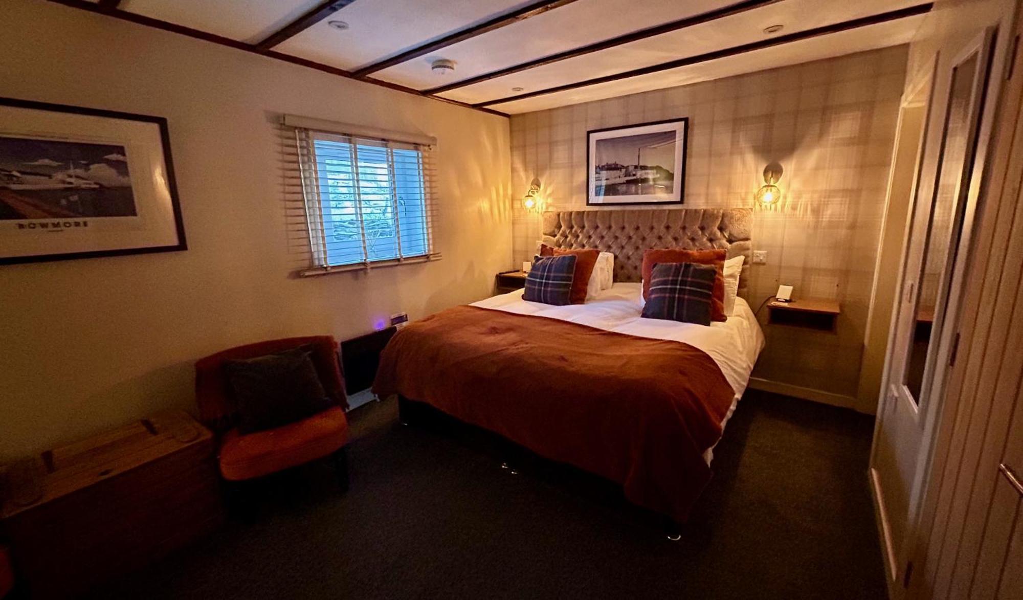 Lochindaal Hotel Port Charlotte Eksteriør billede