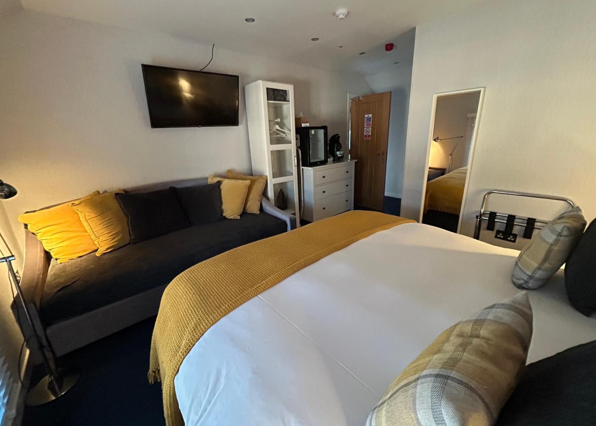 Lochindaal Hotel Port Charlotte Eksteriør billede